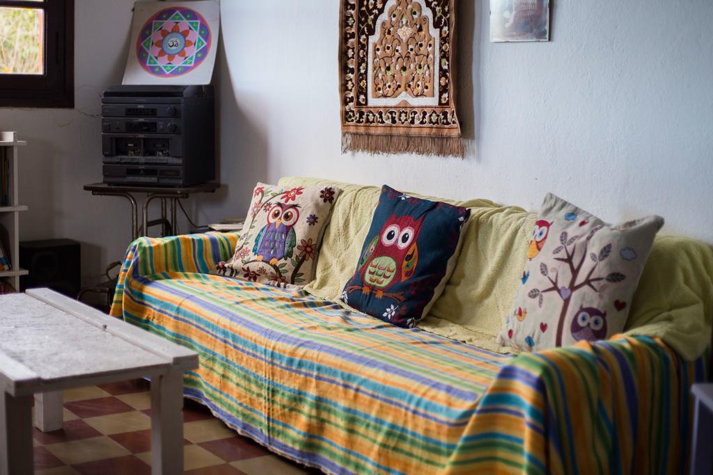 Hostel Aneley Tanti Bagian luar foto