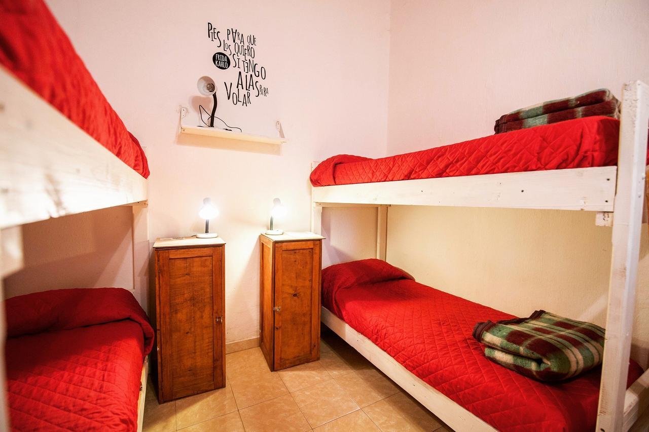 Hostel Aneley Tanti Bagian luar foto